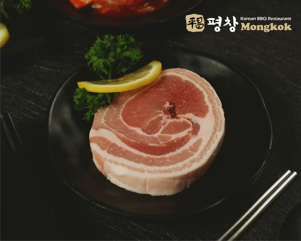 壽星於生日當天或前後 3 天到韓燒「平昌BBQ」慶祝，可享 75 折優惠及免收切餅費。